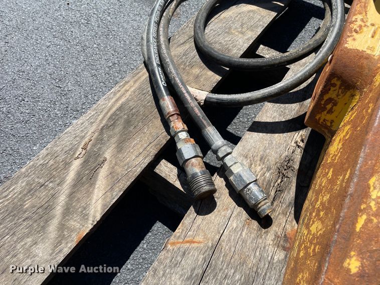 image for item KF9553 Atlas Copco SBU220  breaker