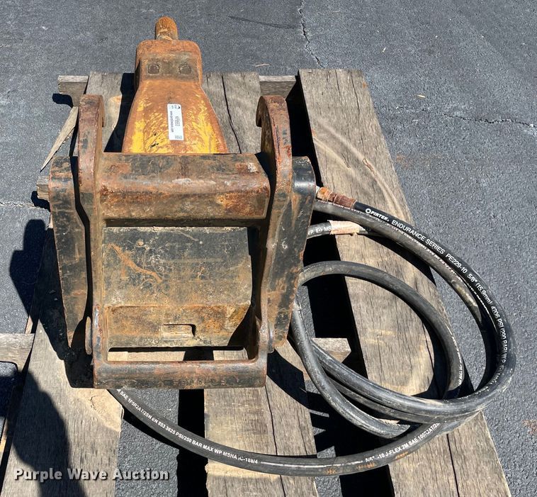 image for item KF9553 Atlas Copco SBU220  breaker