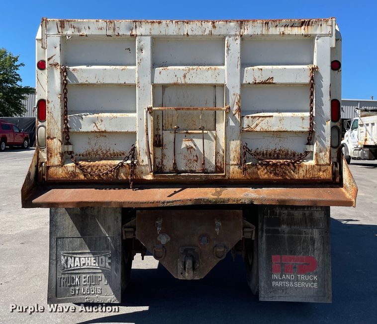 image for item KF9555 2001 Sterling L9501  dump truck