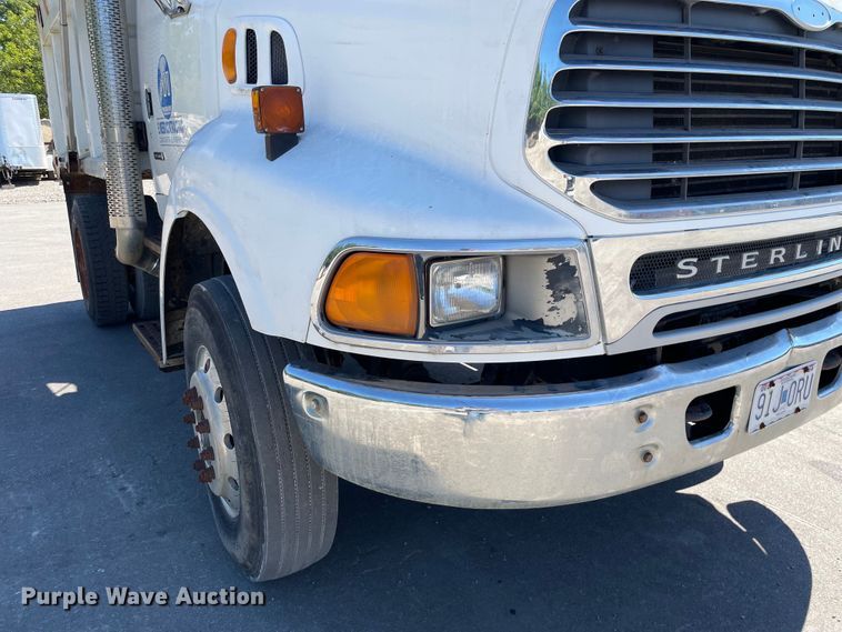 image for item KF9555 2001 Sterling L9501  dump truck