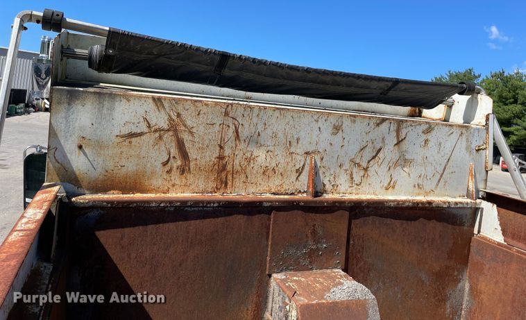 image for item KF9555 2001 Sterling L9501  dump truck