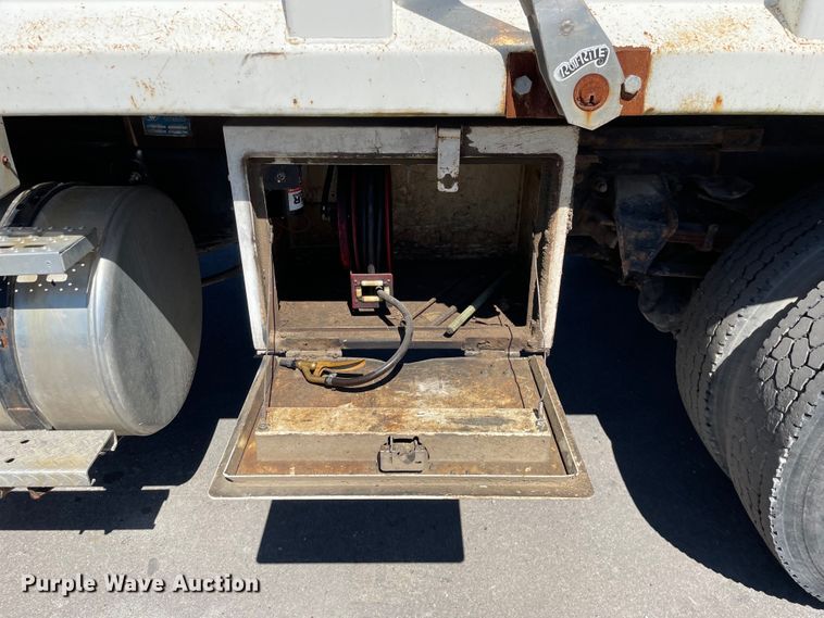 image for item KF9555 2001 Sterling L9501  dump truck