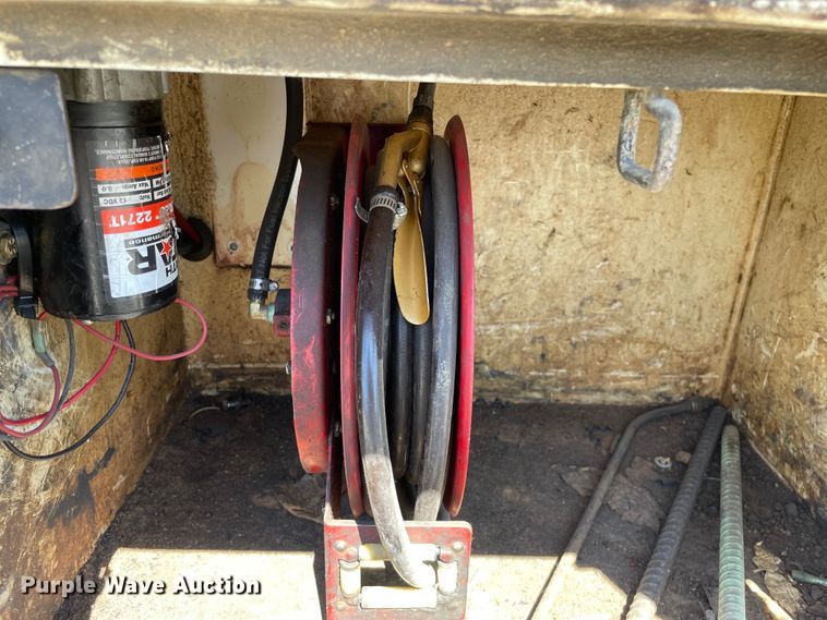 image for item KF9555 2001 Sterling L9501  dump truck