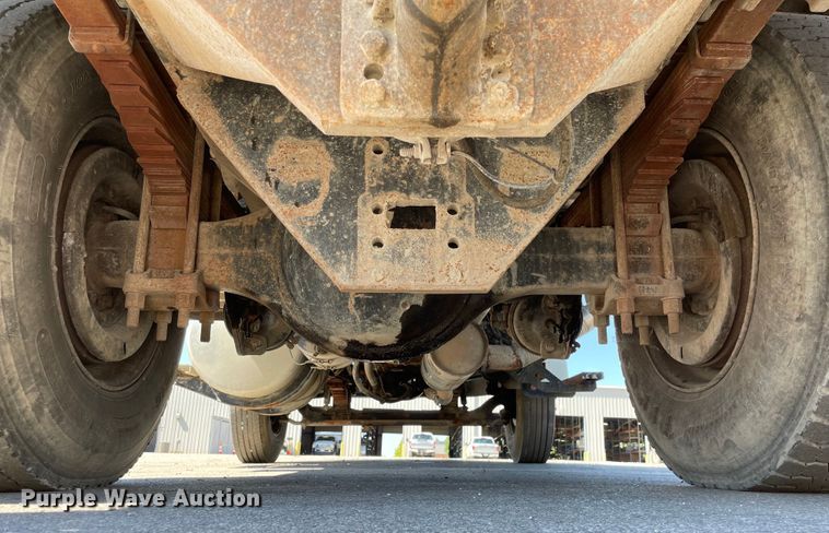 image for item KF9555 2001 Sterling L9501  dump truck