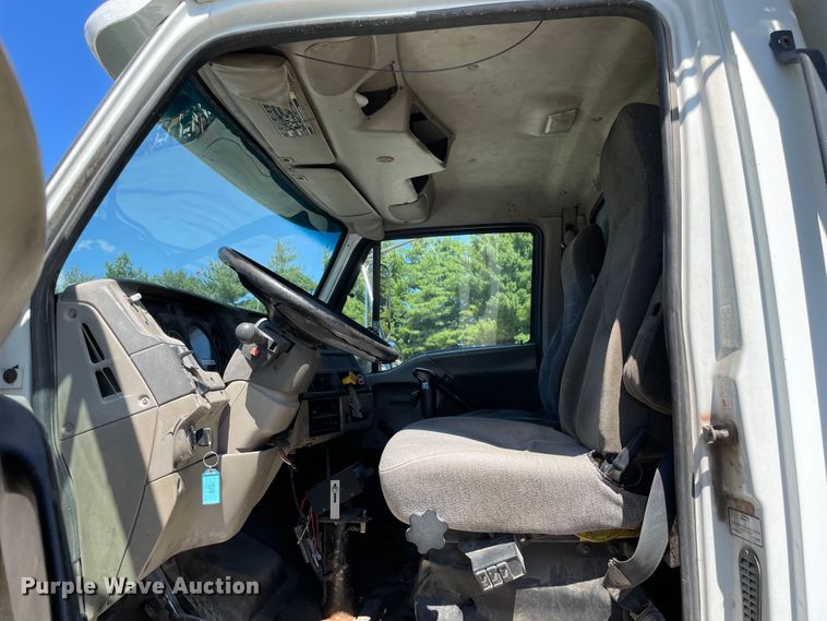 image for item KF9555 2001 Sterling L9501  dump truck