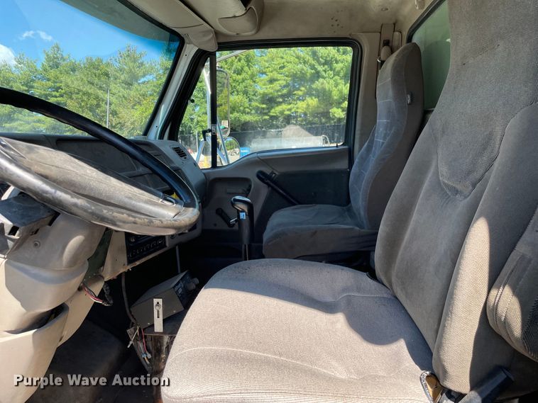 image for item KF9555 2001 Sterling L9501  dump truck