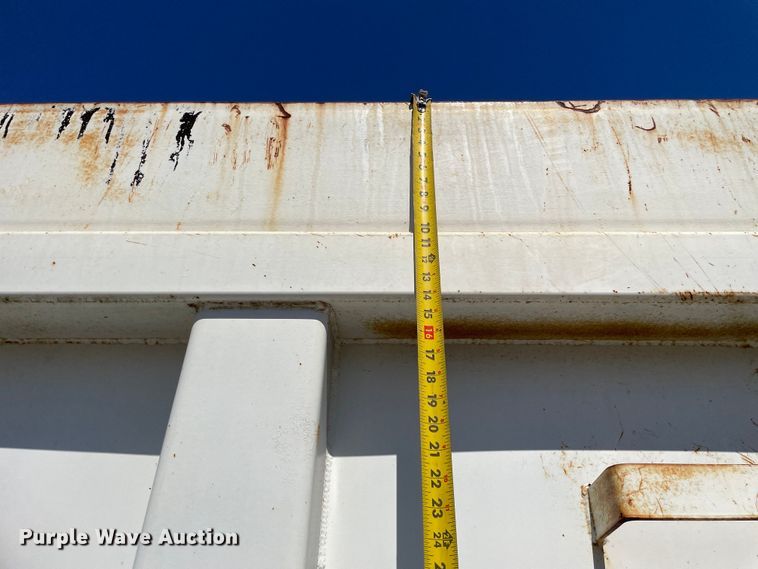 image for item KF9555 2001 Sterling L9501  dump truck