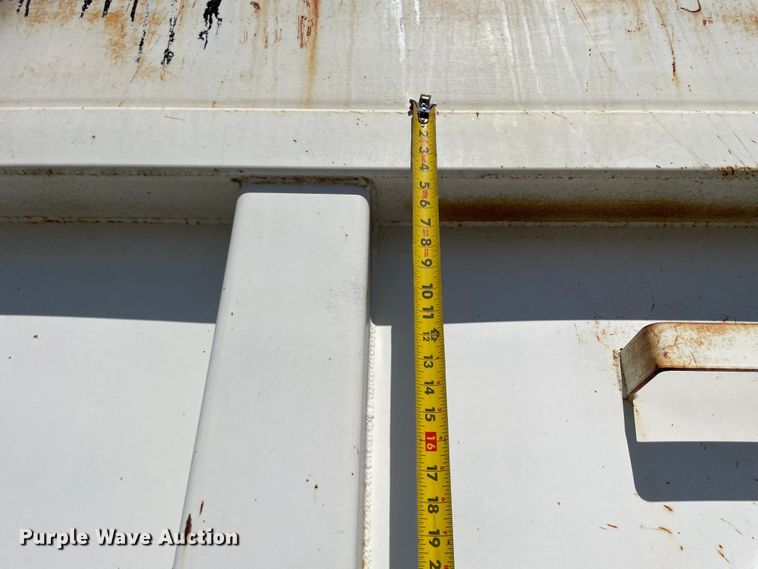 image for item KF9555 2001 Sterling L9501  dump truck