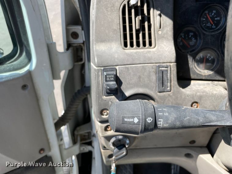 image for item KF9555 2001 Sterling L9501  dump truck