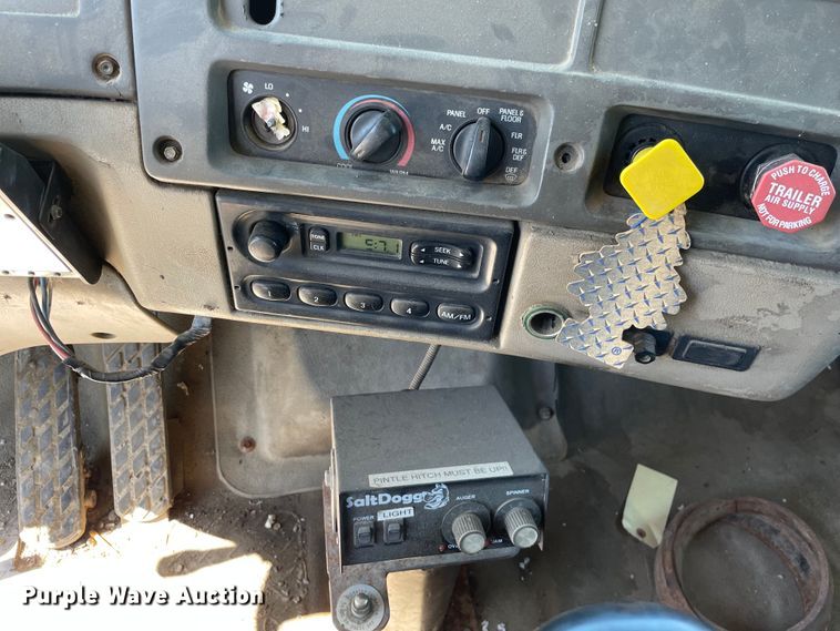 image for item KF9555 2001 Sterling L9501  dump truck