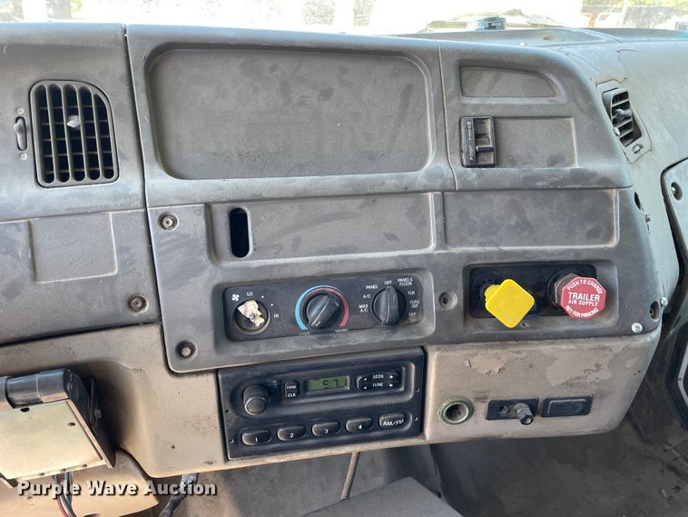 image for item KF9555 2001 Sterling L9501  dump truck