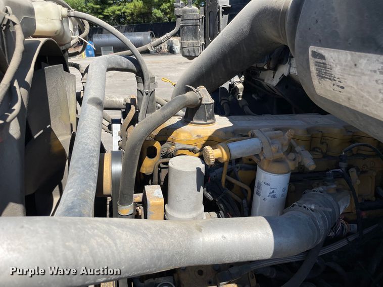 image for item KF9555 2001 Sterling L9501  dump truck