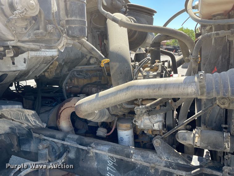 image for item KF9555 2001 Sterling L9501  dump truck