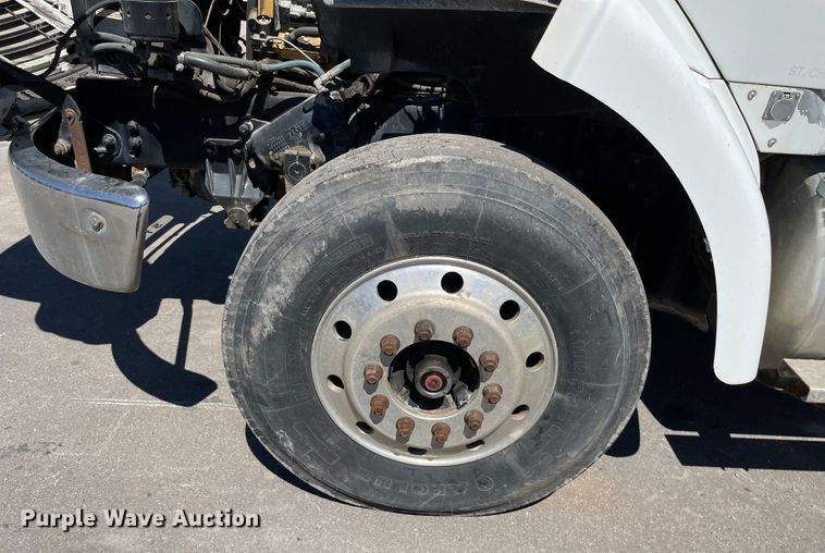 image for item KF9555 2001 Sterling L9501  dump truck