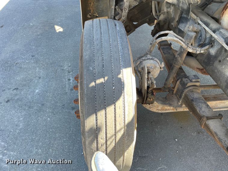 image for item KF9555 2001 Sterling L9501  dump truck