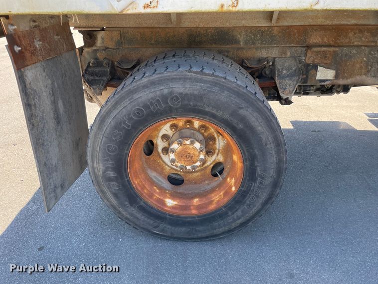 image for item KF9555 2001 Sterling L9501  dump truck