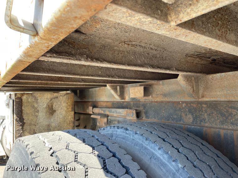 image for item KF9555 2001 Sterling L9501  dump truck