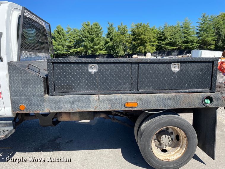 image for item KF9556 2005 GMC C4500  flatbed truck