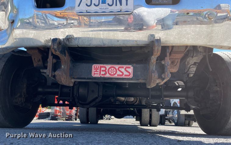 image for item KF9556 2005 GMC C4500  flatbed truck