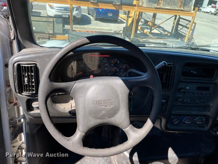 image for item KF9556 2005 GMC C4500  flatbed truck