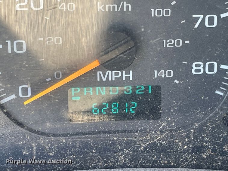 image for item KF9556 2005 GMC C4500  flatbed truck