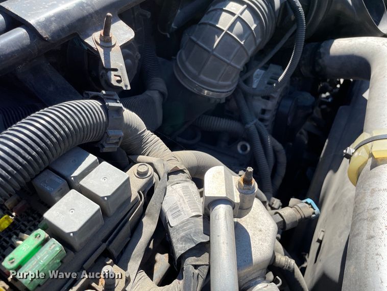 image for item KF9556 2005 GMC C4500  flatbed truck