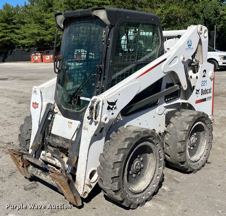 image for item KF9557 2015 Bobcat S650  skid steer loader