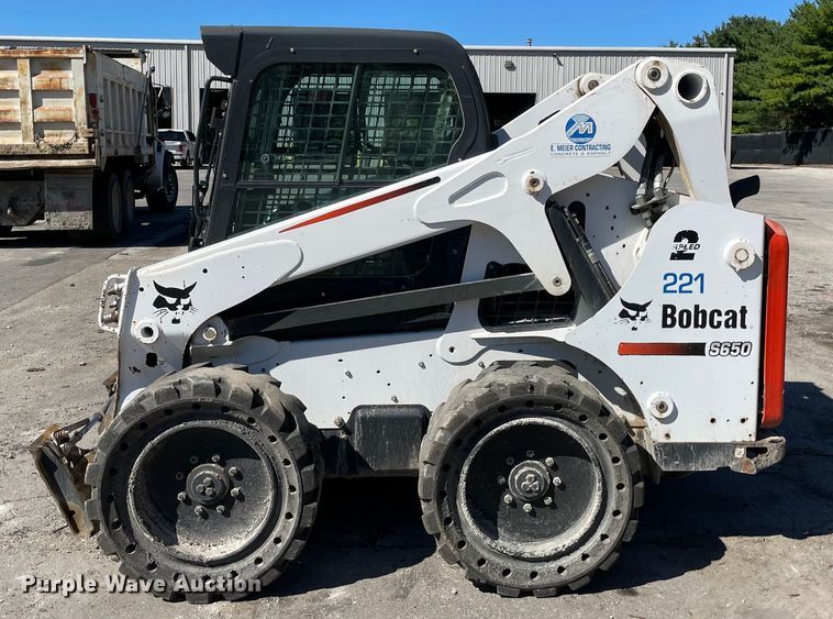 image for item KF9557 2015 Bobcat S650  skid steer loader