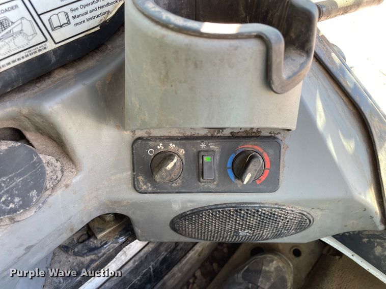 image for item KF9557 2015 Bobcat S650  skid steer loader