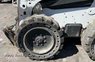 image for item KF9557 2015 Bobcat S650  skid steer loader