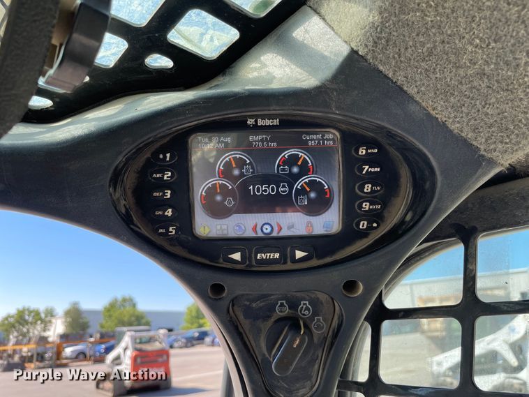 image for item KF9558 2016 Bobcat T770  tracked skid steer loader