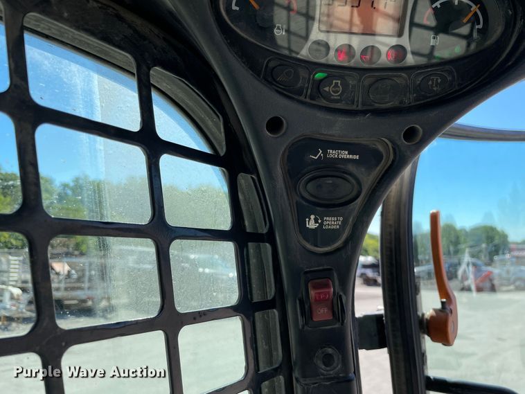 image for item KF9558 2016 Bobcat T770  tracked skid steer loader