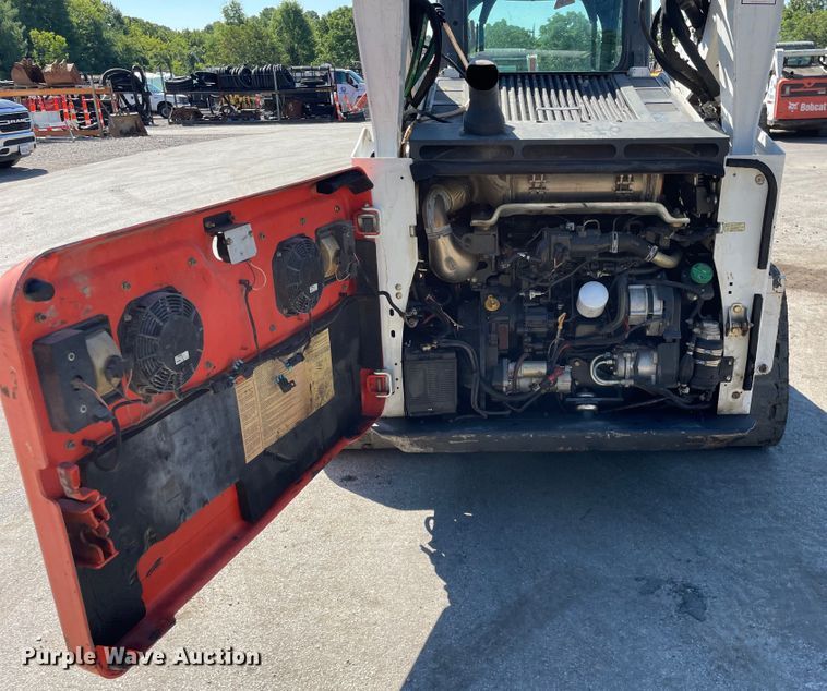 image for item KF9558 2016 Bobcat T770  tracked skid steer loader
