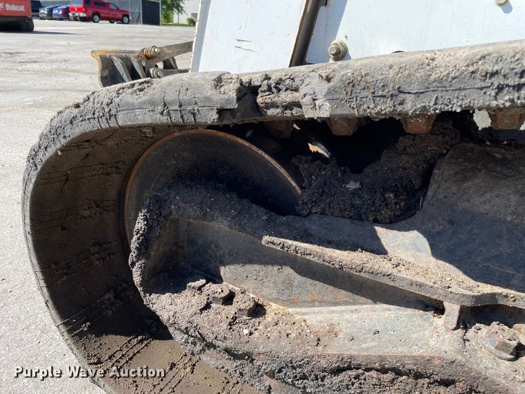 image for item KF9558 2016 Bobcat T770  tracked skid steer loader