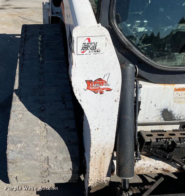 image for item KF9558 2016 Bobcat T770  tracked skid steer loader