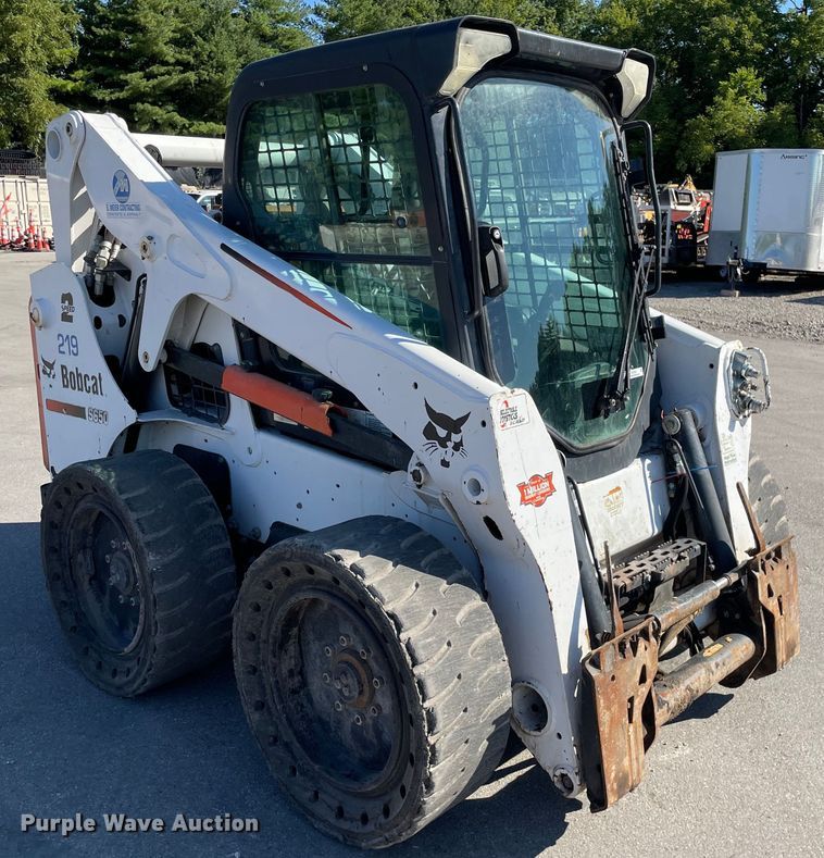 image for item KF9559 2015 Bobcat S650  skid steer loader