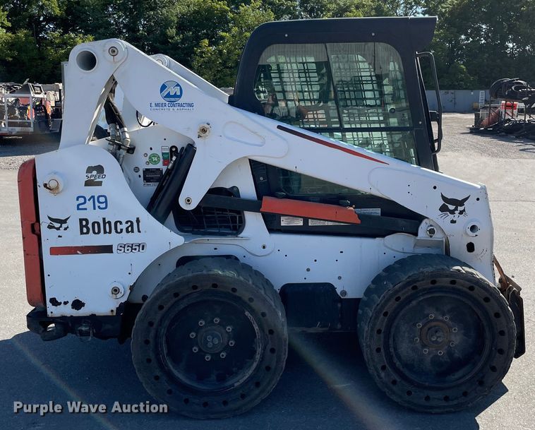 image for item KF9559 2015 Bobcat S650  skid steer loader