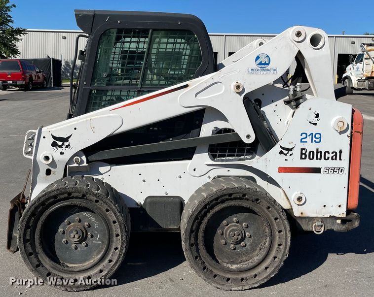 image for item KF9559 2015 Bobcat S650  skid steer loader
