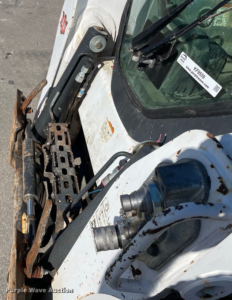 image for item KF9559 2015 Bobcat S650  skid steer loader
