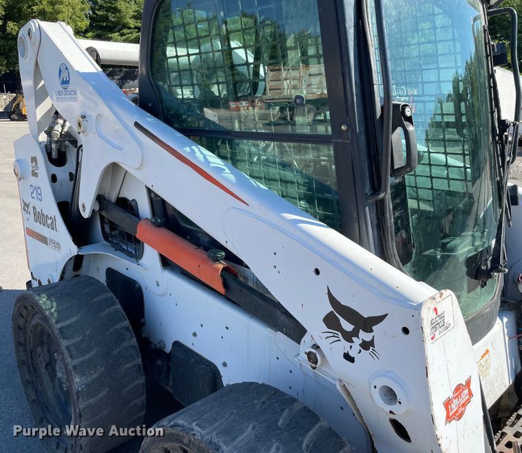 image for item KF9559 2015 Bobcat S650  skid steer loader