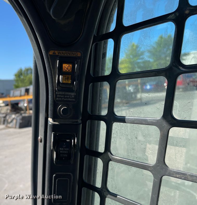 image for item KF9559 2015 Bobcat S650  skid steer loader