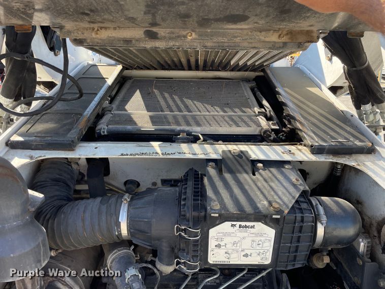 image for item KF9559 2015 Bobcat S650  skid steer loader