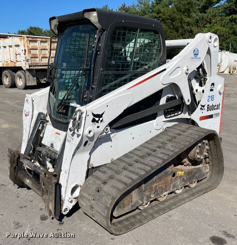 image for item KF9560 2015 Bobcat T650  tracked skid steer loader