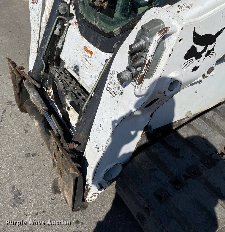 image for item KF9560 2015 Bobcat T650  tracked skid steer loader