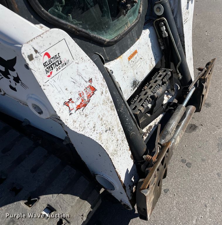 image for item KF9560 2015 Bobcat T650  tracked skid steer loader
