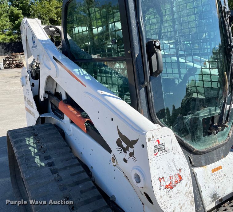 image for item KF9560 2015 Bobcat T650  tracked skid steer loader