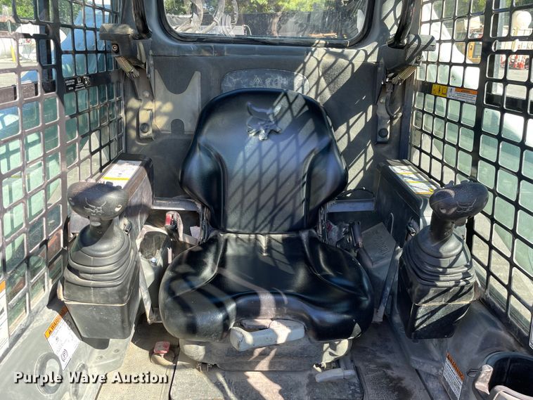 image for item KF9560 2015 Bobcat T650  tracked skid steer loader