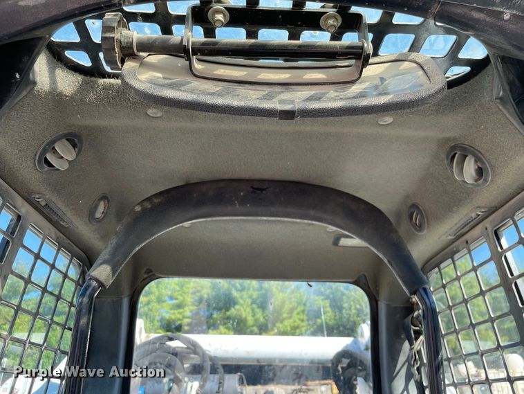 image for item KF9560 2015 Bobcat T650  tracked skid steer loader