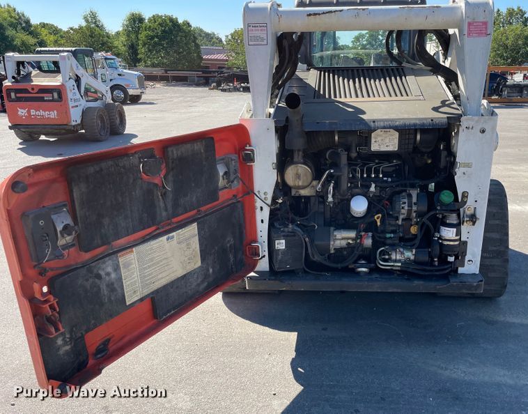 image for item KF9560 2015 Bobcat T650  tracked skid steer loader