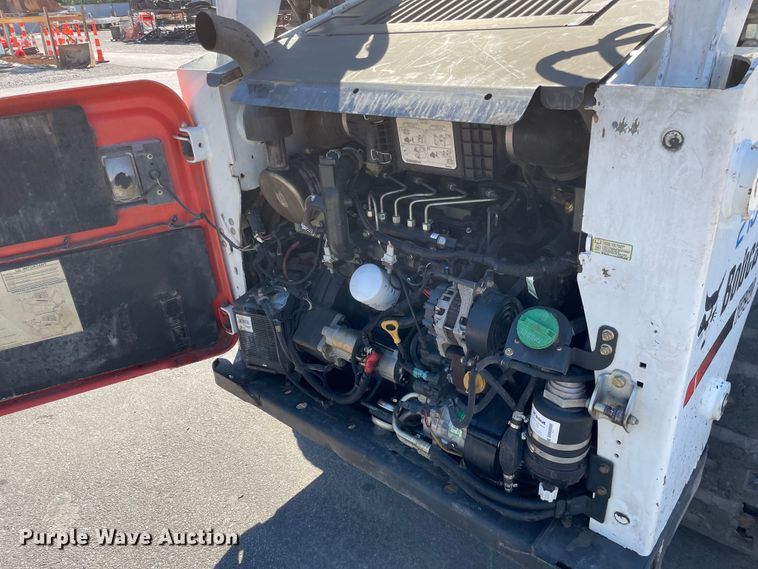 image for item KF9560 2015 Bobcat T650  tracked skid steer loader